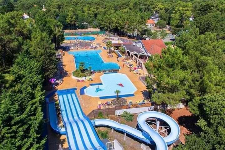 Mobilhome Camping Proche Des Plages 생장드몽 외부 사진